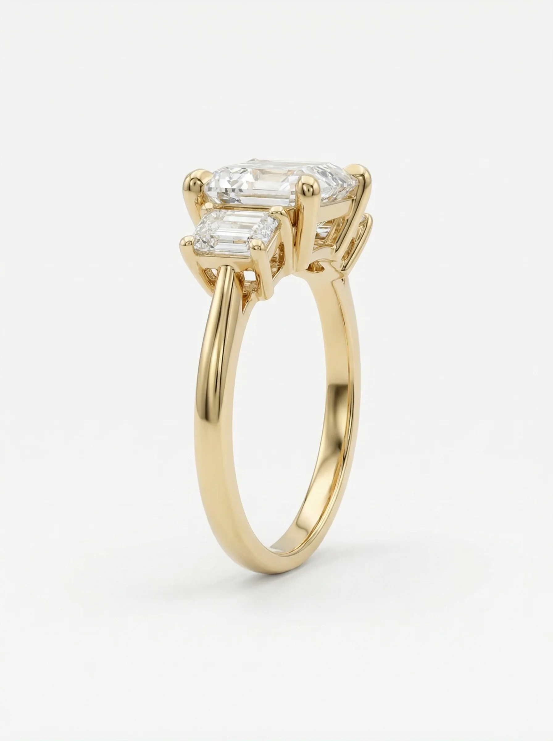 Solitario de Compromiso Vega, Diamante Asscher y Esmeralda2 Solitario de Compromiso Vega, Diamante Asscher y Esmeralda2