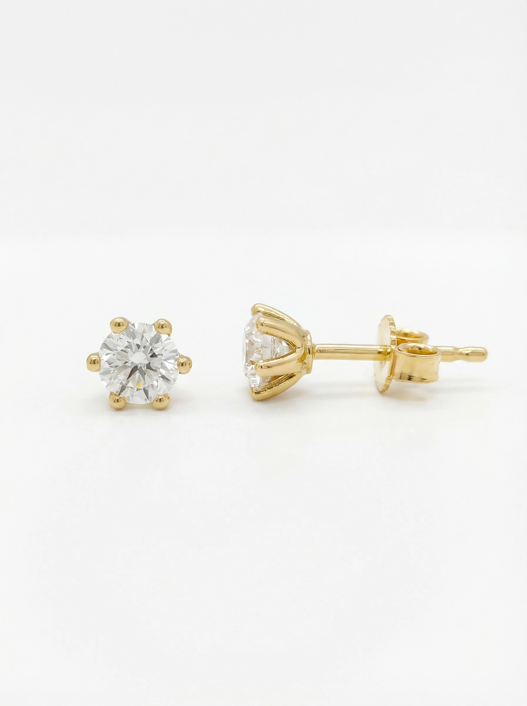 Pendientes de Diamantes , “SEIS GARRAS”. Diamantes creados.2 Pendientes de Diamantes , “SEIS GARRAS”. Diamantes creados.2