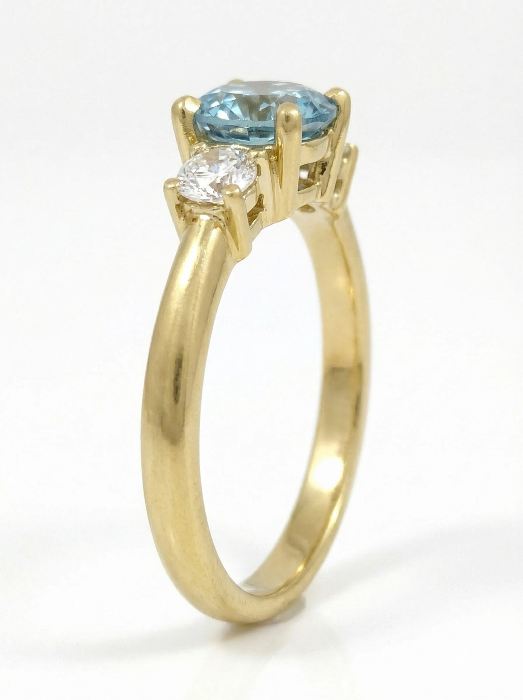 Solitario de Compromiso Vega, Brillante Azul, Diamantes Creados.1 Solitario de Compromiso Vega, Brillante Azul, Diamantes Creados.1